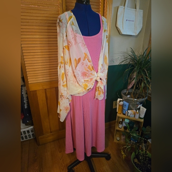 Charlotte Russe Pink Maxi Dress with Floral Cover-Up 2 Piece Outfit. - Picture 1 of 8